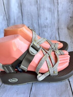 WOMENS CHACO ZX/2 CLASSIC SANDALS Size 6